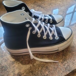 Converse All Stars Platform Sneakers 5.5